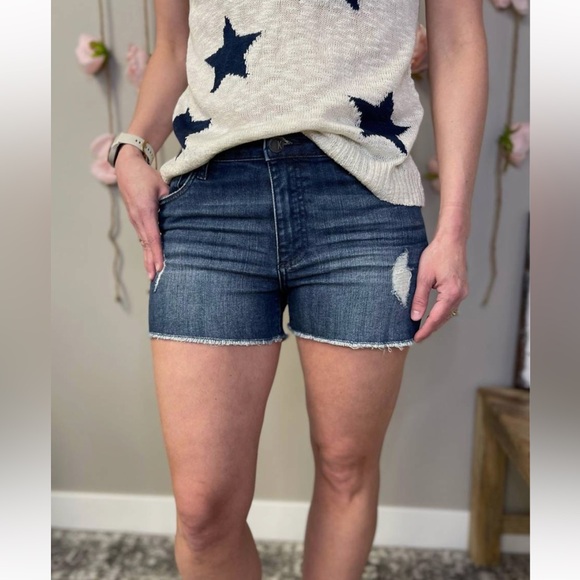 KUT FROM THE KLOTH  Gigi High Rise Frey Short In Medium Wash - NWT- Size8 - Picture 5 of 5